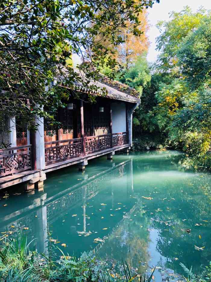 灵水居-"灵水居曾经是私家园林,里面绿树成荫,景色."-大众点评移动版