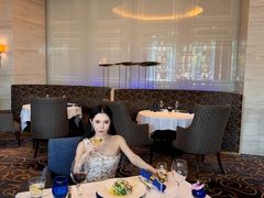 -AZUR聚(香格里拉饭店)