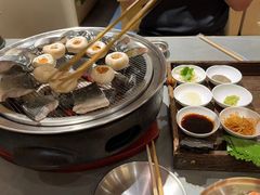 -围炉肉舍•炭烤活鳗•丹东海鲜烤肉(步行街店)