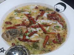 -江渔儿酸菜鱼·拔草餐厅(虎门君乐汇店)