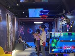 -VR+乐园·VR电竞·家庭亲子·密室逃脱·轰趴团建