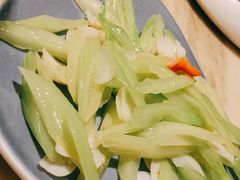 西芹百合-吴越荣记苏州菜·松鼠桂鱼(月光码头店)
