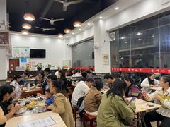 大堂-黄师奶甜品店