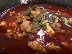 石锅牛蛙-虎虎龙虾大排档(双井店)
