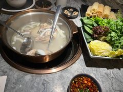 -大头椰·海南椰子鸡火锅(思明万象城店)