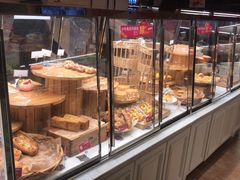 面包甜点陈列柜-味多美蛋糕(亚非大厦店)
