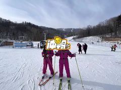 -亚布力新体委滑雪场