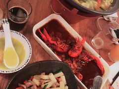 霹雳娇娃-爱啤精酿·民谣酒馆(滨江店)