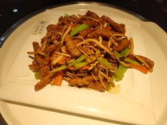 茶树菇牛柳-正阳春鸭子楼(双港店)