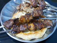 -烤肉小伙烤肉店