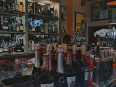 -SISTERS BAR RESTAURANT川意酒馆(嘉善老市H楼店)