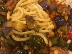 茄子肉丁小公鸡双拼拌面-文三里屯面馆(三里屯店)