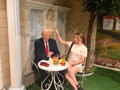 -曼谷杜莎夫人蜡像馆