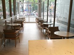 用餐区-面包新语(无锡M会员店)