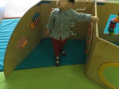 -乐融婴幼儿成长中心(四季青校区)