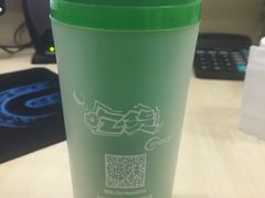 -志龙皇冠吃货椰子铺