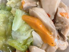 小菜-红猪卤肉饭(大西洋美食城店)