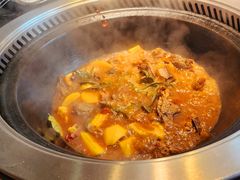 -锅老头海鲜铁锅炖