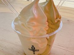 开心果牛奶双拼-神户六甲牧场(北野本店)