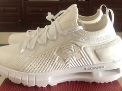 -UNDER ARMOUR(新燕莎奥莱店)