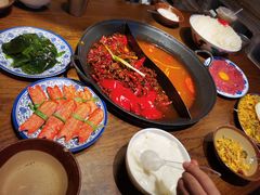 -萍姐火锅·公路夜市(武汉首店)