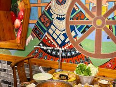 -亮欢寨酸汤鱼(沙冲路店)