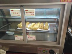 面包甜点陈列柜-嘉和一品粥(津华昌道店)