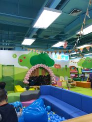 -莫莉幻想儿童乐园(青岛金茂湾店)