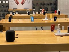 -Apple零售店(华贸购物中心店)