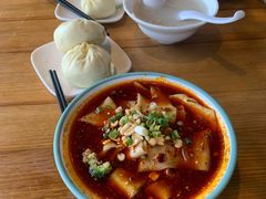 流金宽粉-中阿兰牛肉面(悦海新天地店)