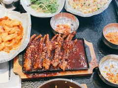 -臻牛烤肉