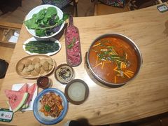 -黔诚多彩火锅(甲秀楼店)