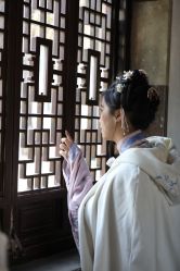 -一揽芳华汉服旗袍体验馆(拙政园店)