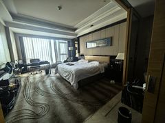 -兰州皇冠假日酒店
