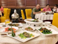 -东豪园林海鲜酒家(南港路辅路店)