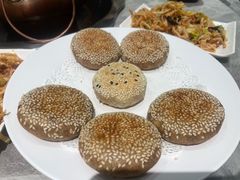 芝麻饼-东来顺饭庄(上地华联.圆明园.清河店)