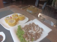 -大匠工房古船木艺术餐厅·猪肚鸡专门店(长白仙岛店)