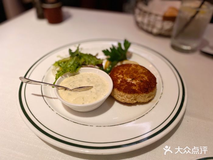 Wolfgang’s Steakhouse 沃夫冈牛排馆(上海白玉兰广场店)招牌蟹肉饼图片