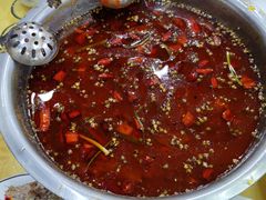 -乡土特色.冷锅鱼.牦牛肉汤锅