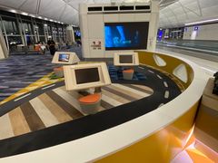 -星巴克(香港国际机场44号闸店)