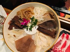 川门毛肚七绝-哥老官重庆美蛙鱼头(西湖银泰十一哥店)