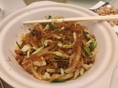 腊味香葱焗粉丝-黄埔华苑酒家(黄埔总店)