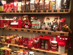 零售区-星巴克(广州淘金路店)