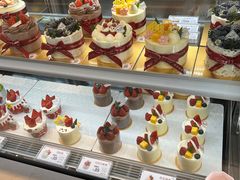 -花花卷卷·鲜食蛋糕(静安久光百货店)