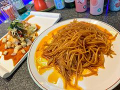 -路边边地标烧烤·川菜·小龙虾·音乐酒馆(良乡长虹店)