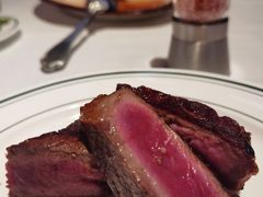 -Wolfgang’s Steakhouse 沃夫冈牛排馆(上海白玉兰广场店)