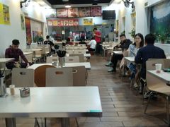 大堂-兄弟深夜豆浆
