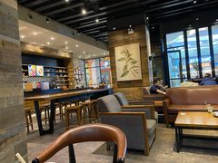大堂-星巴克臻选(武汉经开永旺梦乐城店)