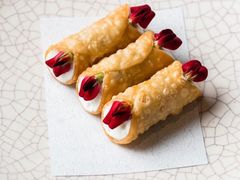 Cannoli , goat curd , lemon jam -码头餐厅