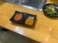 -肉甲韩国木炭烤肉(新壹街1店)